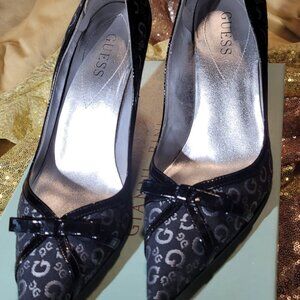 women's Multi Fabrice black and Silver "G" Guess 3.5 ins heels size 6.5